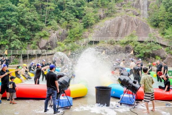 Ride Out the Storm and Fight to the End - BRIDGOLD Organized Outdoor Development Activity at Wencheng County
